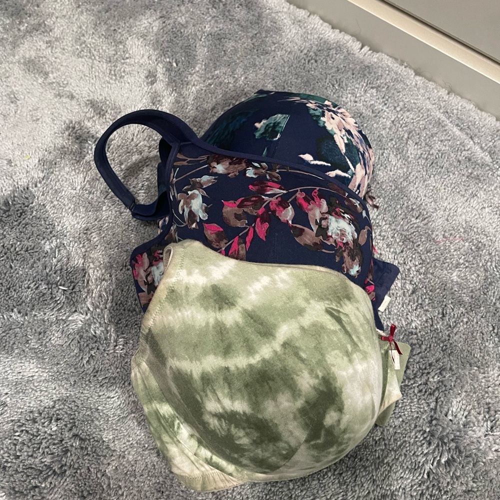 Lane Bryant Cacique 40DDD bras